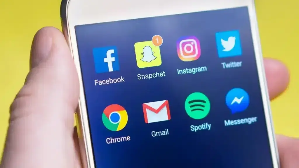 Leveraging Social Media for Job Hunting: Tips and Tricks